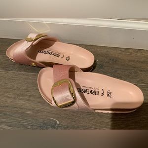 Women’s Pink Birkenstock One buckle sandal.